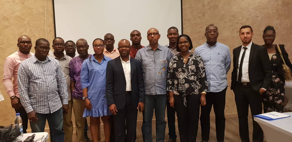 Equipe MCI care Côte d'Ivoire avec équipe MGT Conseils